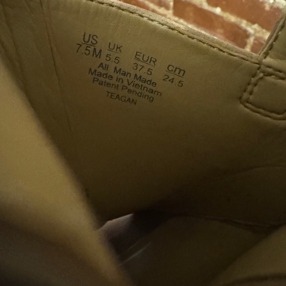 Naturalizer Tan Minimalist Slingback Sandals Size 7.5 - Picture 9 of 9